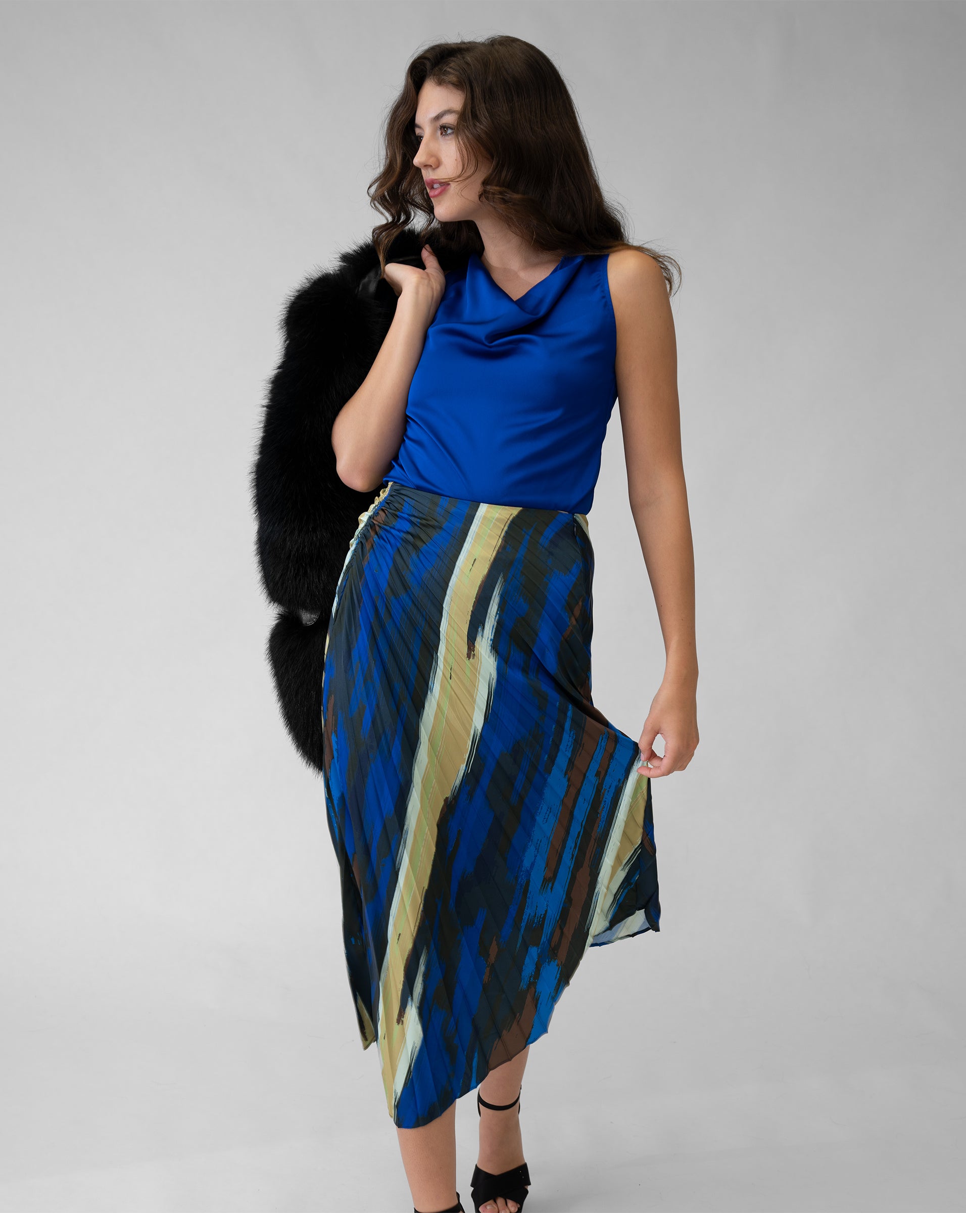 #color_blue brushstroke