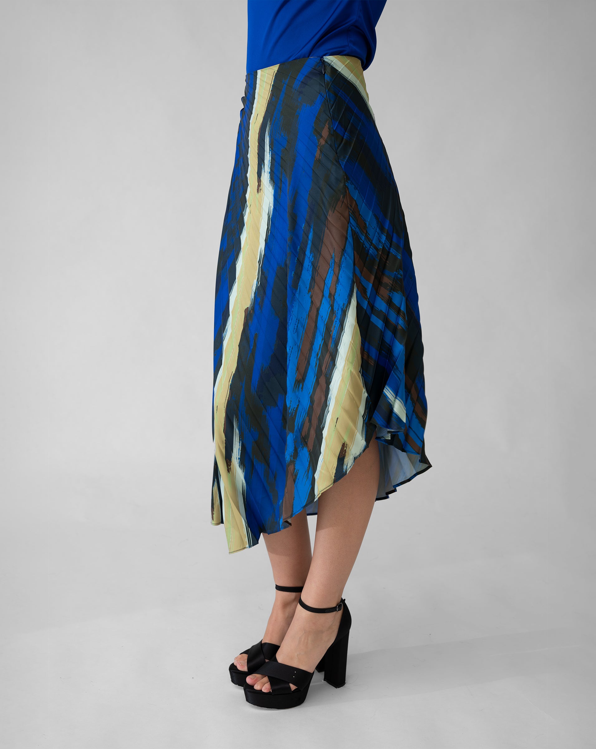 #color_blue brushstroke