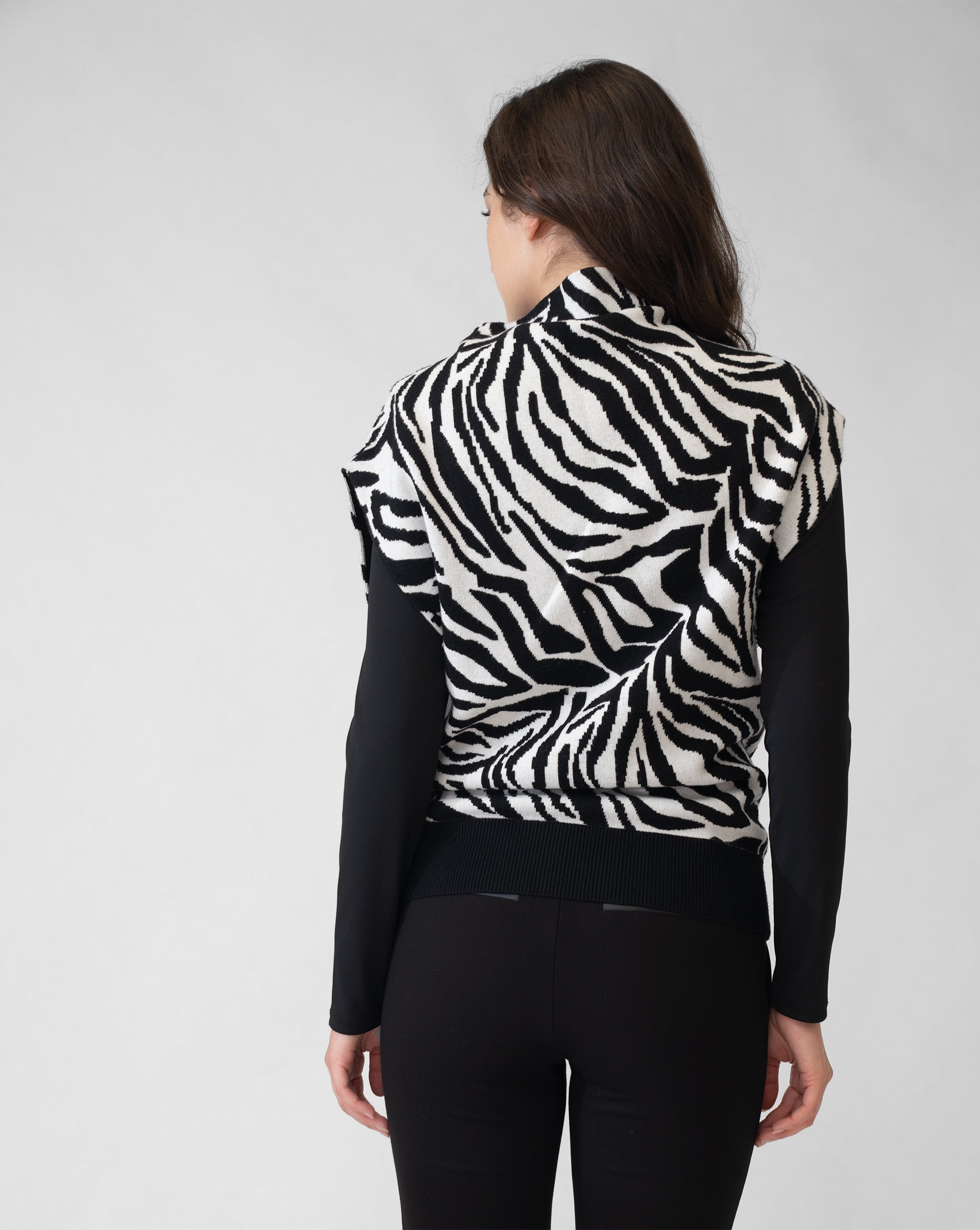 Sleeveless Zebra Cowl