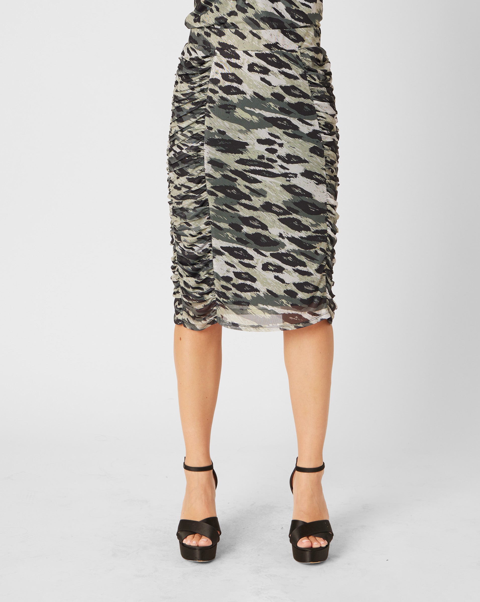 #color_olive animal print