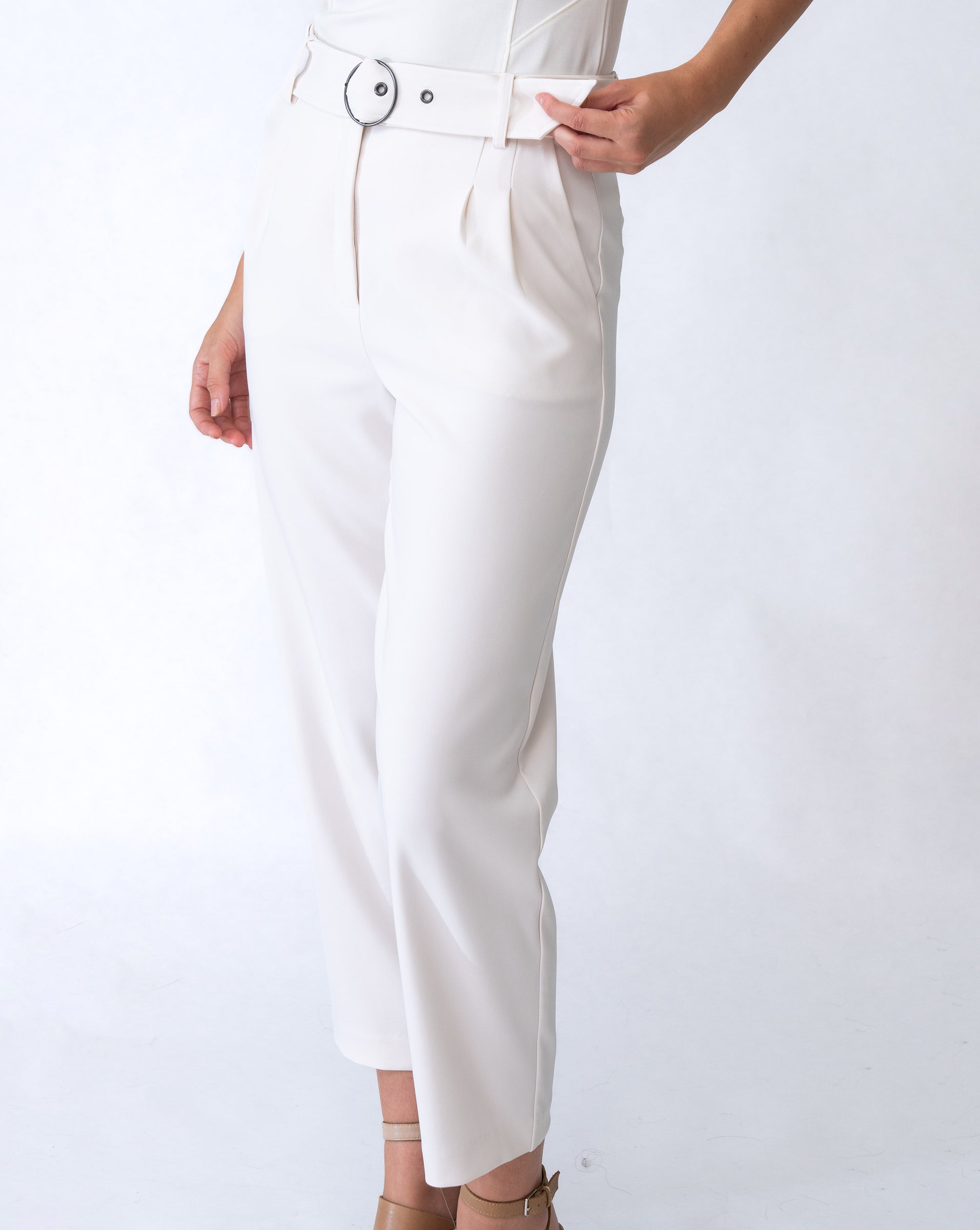 #color_pristine white