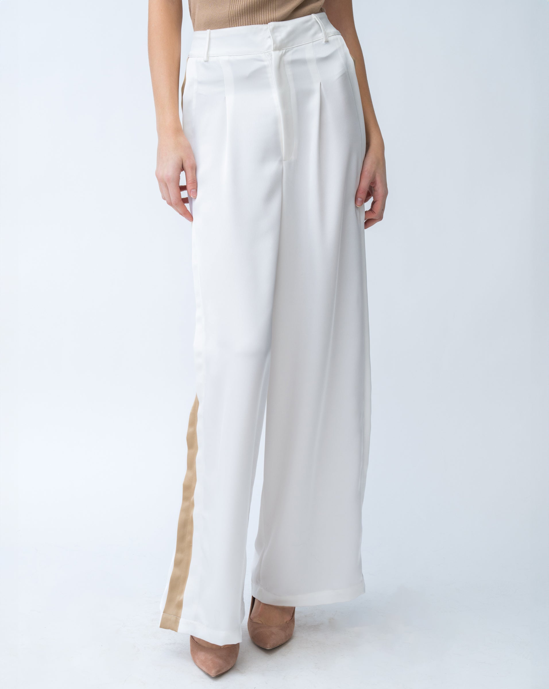 FINAL SALE - Wide Leg Pleated Pant