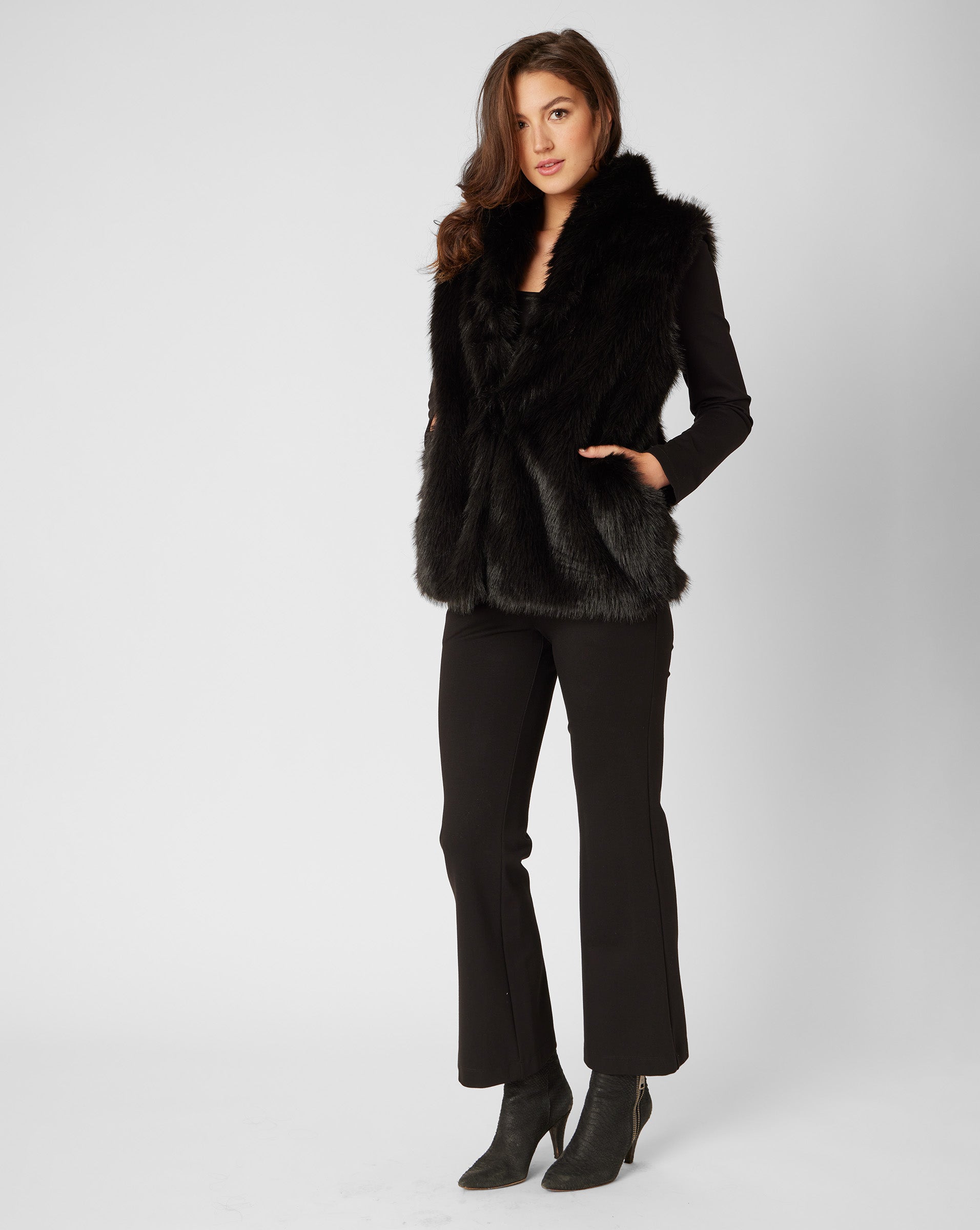 Womens black faux fur clearance vest